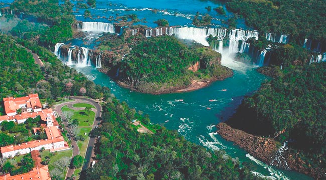 Wasserfälle in Foz do Iguaçú / BRASILIEN